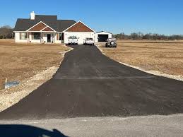 Best Driveway Pressure Washing  in Sardis, MS